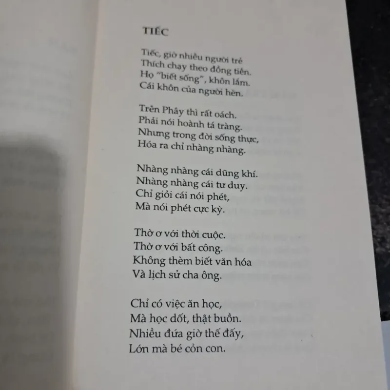 Thơ đời thường - Thái Bá Tân 999273