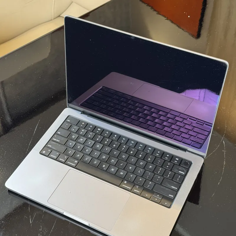   MacBook Pro 14 inch M1 Pro 2021 1047072