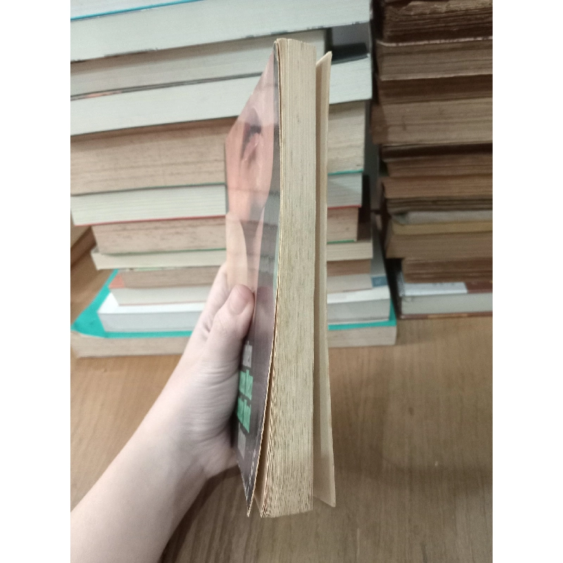 Schwarzer Nerz auf zarter Haut - Henry Pahlen 759662