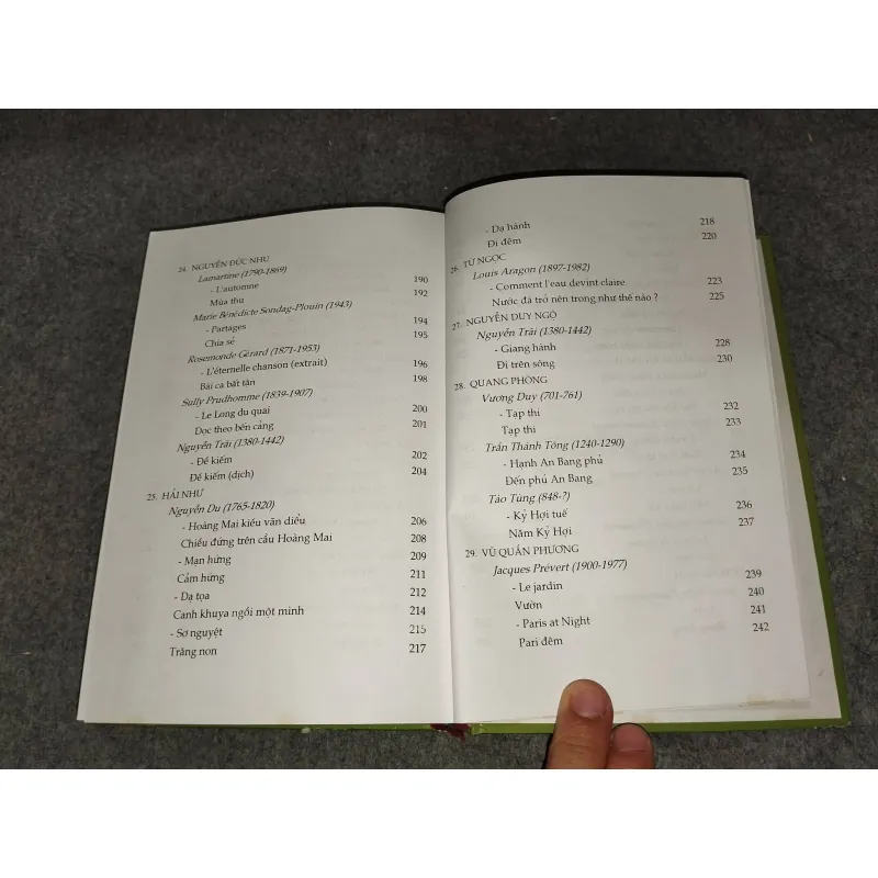 HOA NỞ ĐẦU XUÂN - THƠ SONG NGỮ 729542