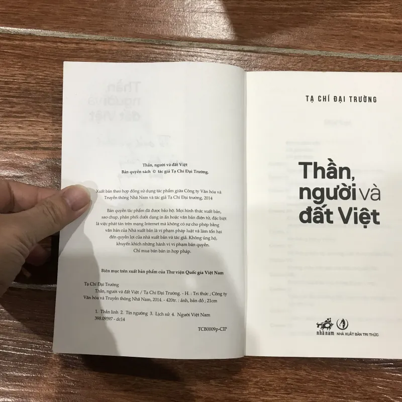 Thần, người và đất Việt - Tạ Chí Đại Trường (6) 757315