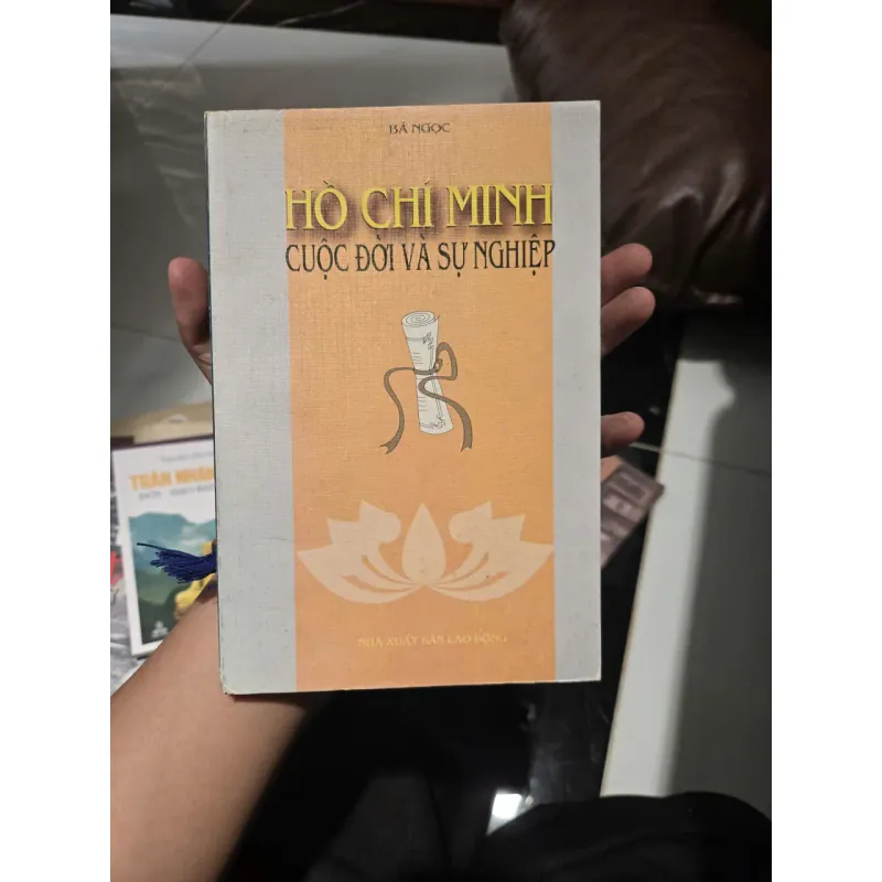 HỒ CHÍ MINH - CUỘC ĐỜI VÀ SỰ NGHIỆP 1041313