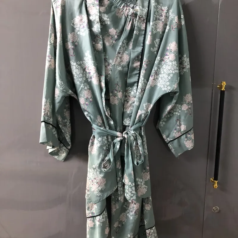 Đồ bộ vải lụa mịn mát 1026444