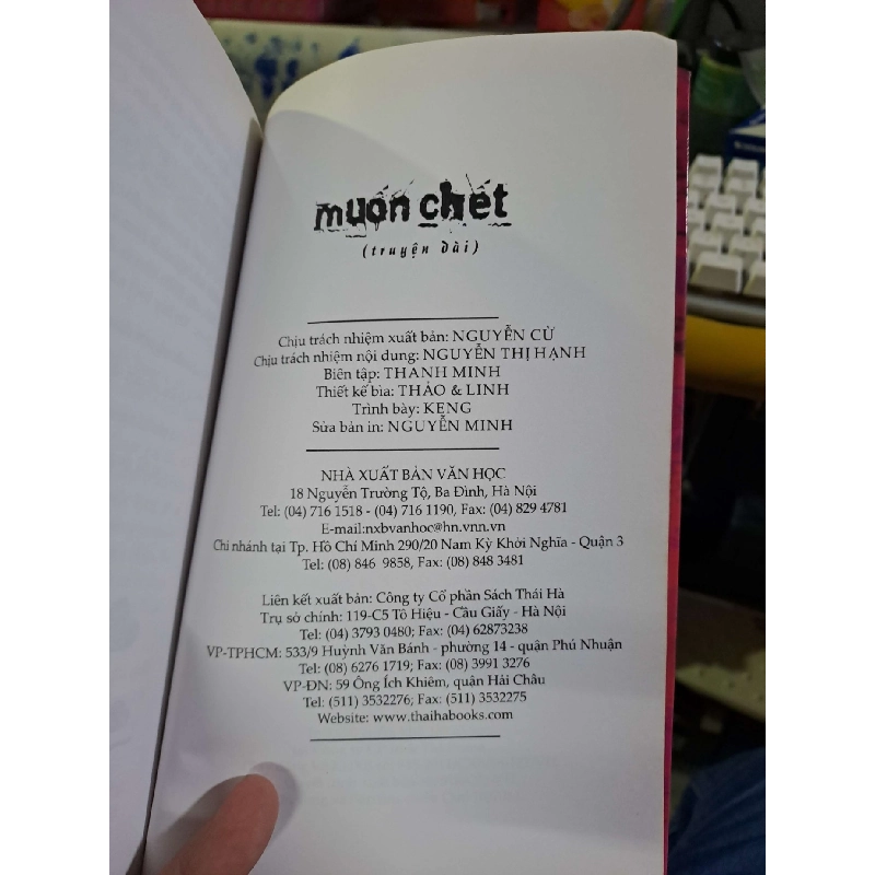 Truyện của Keng - muốn chết - Thùy Linh TRUYỆN DÀI HCM1008 923927