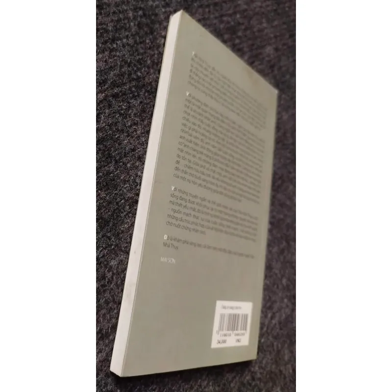 Chàng trẻ măng ở phố treo đầu- Trần Nhã Thụy  1023143