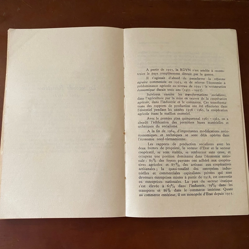Etudes Vietnamiennes: Politique economique et Guerre de liberation nationale 473725