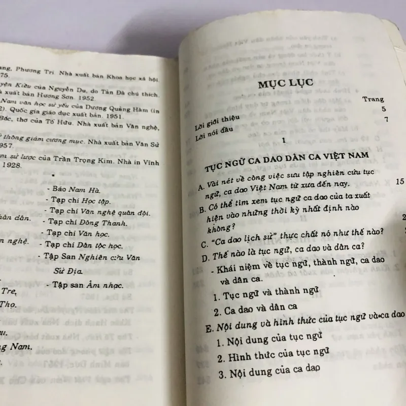 TỤC NGỮ CA DAO VIỆT NAM  600109