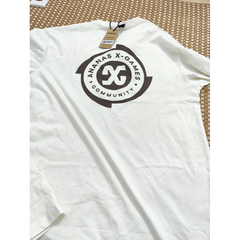 Áo thun ananas Merchandise Tee - AXGC Logo Badge - Snow White 528569