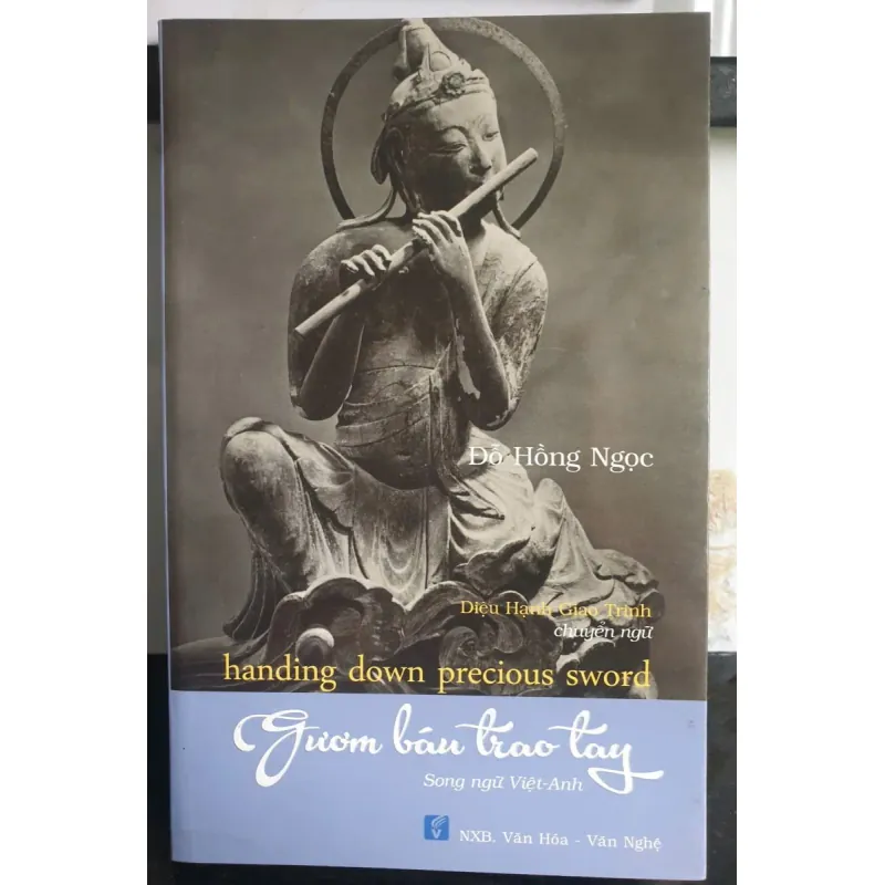 Gươm Báu Trao Tay 660494