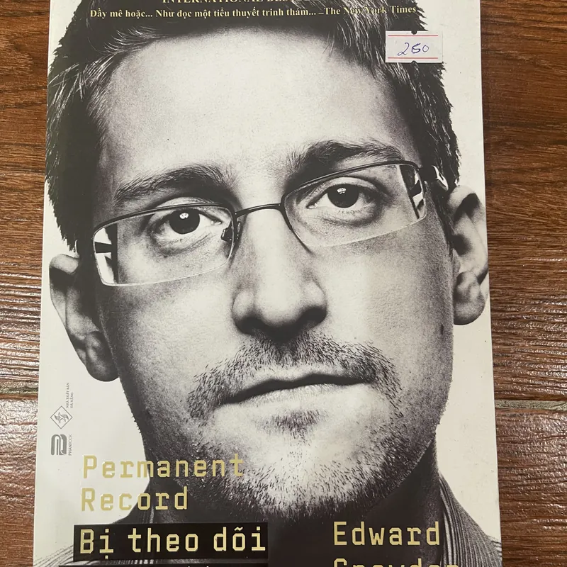 Bị theo dõi, bí mật an ninh mạng - Edward Snowden (k4) 598037