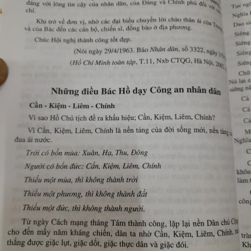 Các vị tướng CÔNG AN NHÂN DÂN- Khí phách và Những chiến công. Bs. Quý Long & Kim Thư 788597