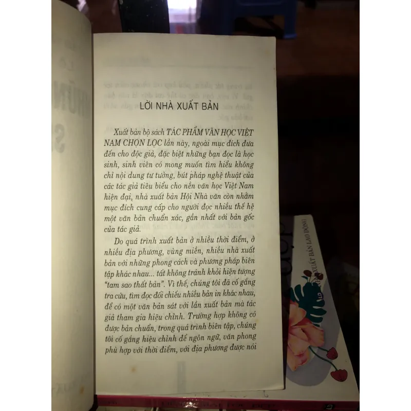 Những đồng tiền siết máu - Lê Văn Trương  1028132