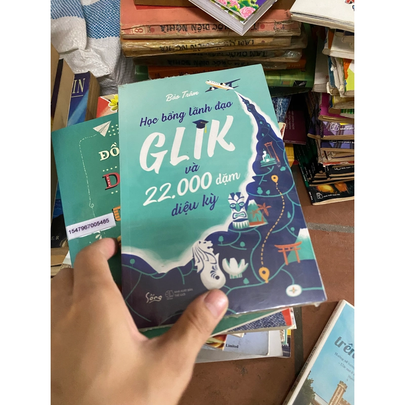 Sách học bổng lãnh đạo GLIK và 22000 dặm diệu kỳ 311227