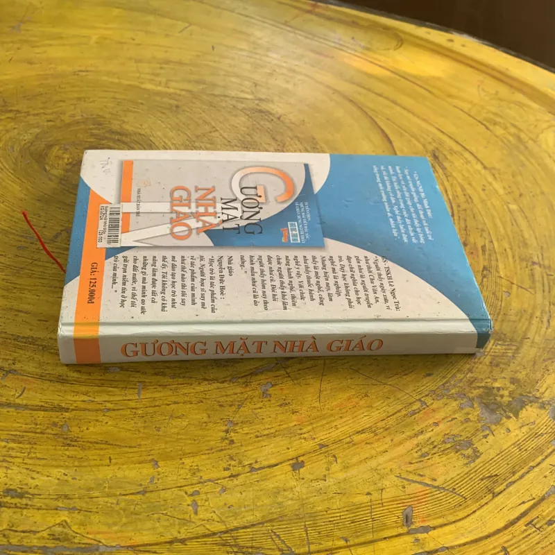 GƯƠNG MẶT NHÀ GIÁO nhiều tác giả 956927