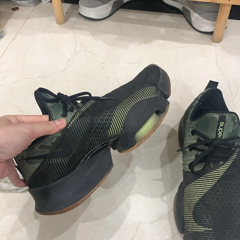 Nike mua tại store bao check như mới 360352