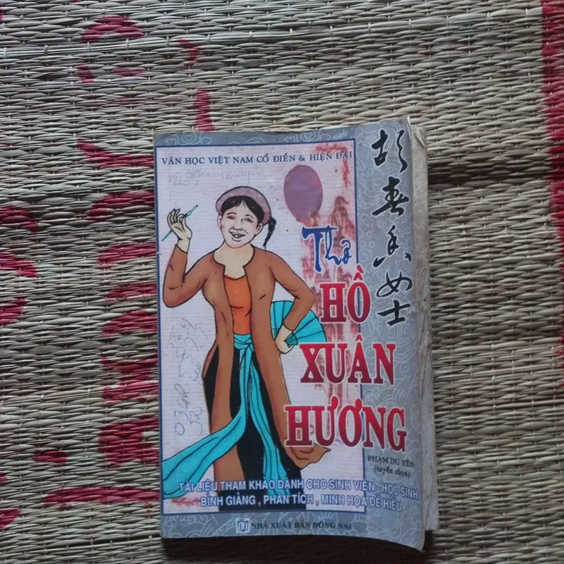 Thơ Hồ Xuân Hương  708082