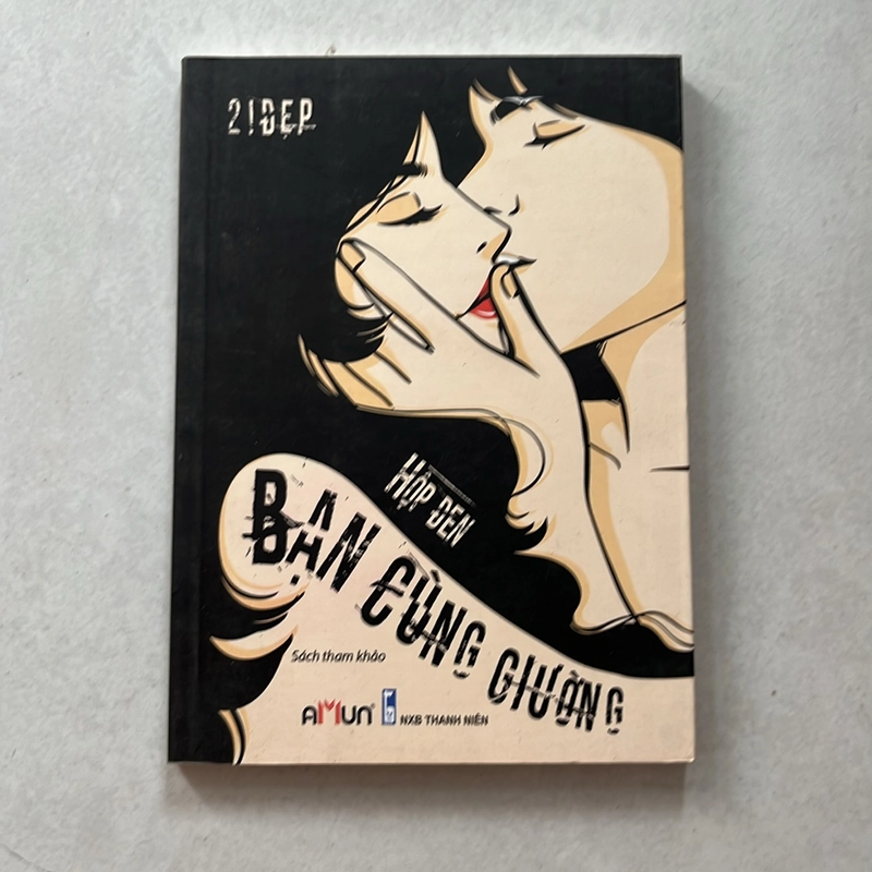 Bạn cùng giường 499666