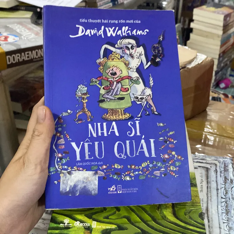 Nha sĩ yêu quái" (tựa gốc: Demon Dentist) 995748