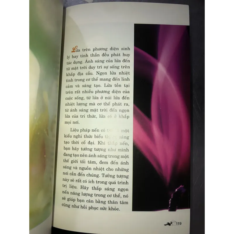 Chữa bệnh bẳng màu sắc  714179