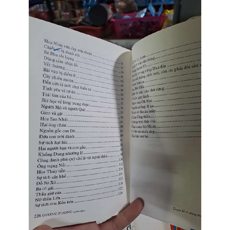 Truyện kể về những tấm gương đạo đức - Dương Phong - 2016 mới 80% vẽ - VĂN HỌC - HCM0111 629259