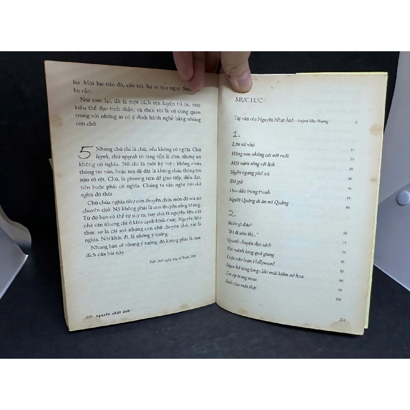 [Phiên Chợ Sách Cũ] Người Quảng Đi Ăn Mì Quảng, 2012 - Nguyễn Nhật Ánh H1809 SBM 925160