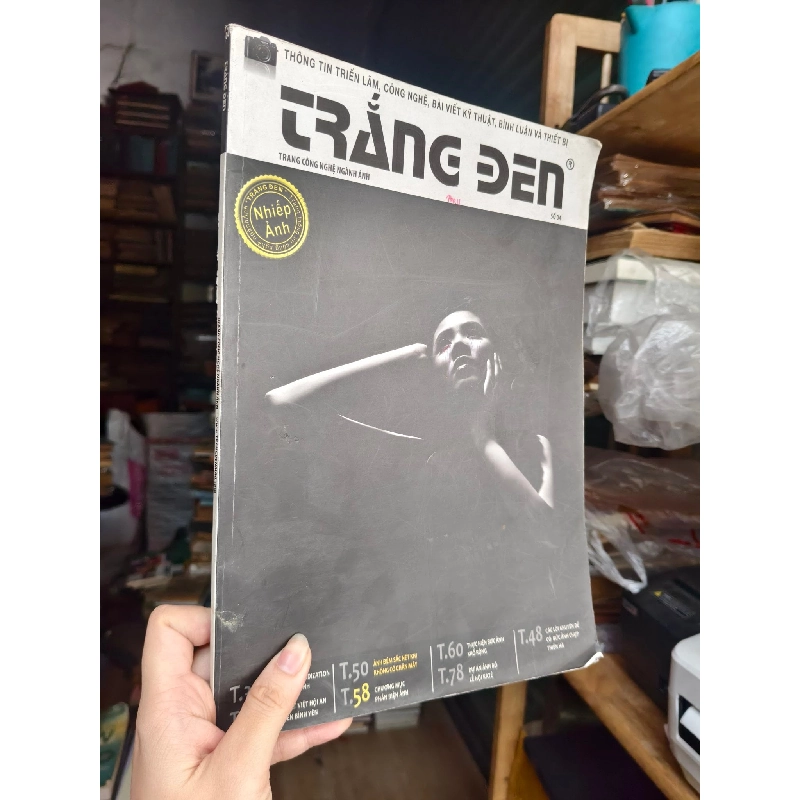 Tạp chí nhiếp ảnh Trắng Đen 753312