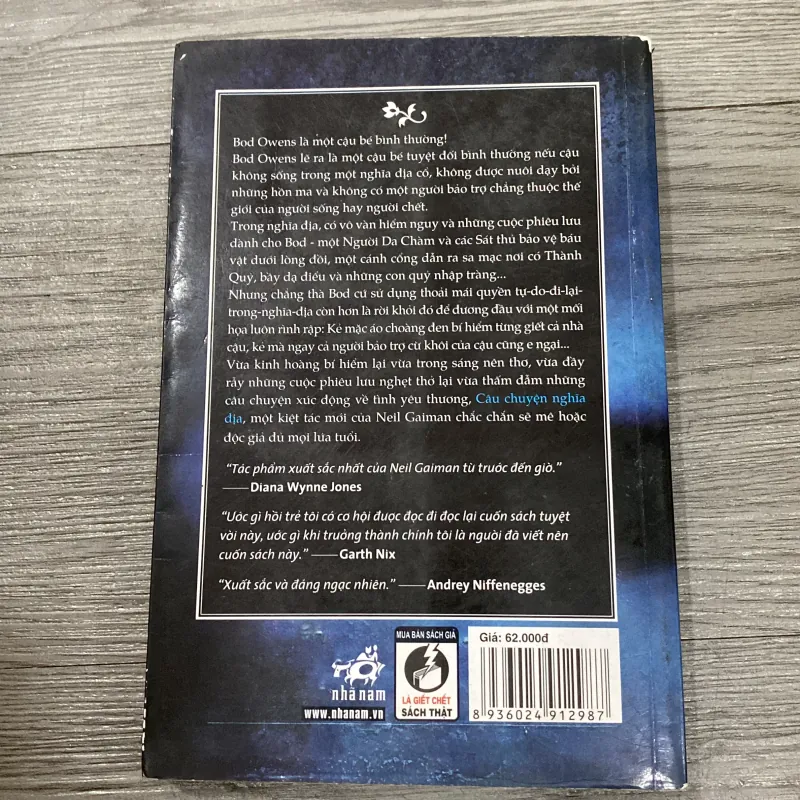 Câu chuyện nghĩa địa 1022864