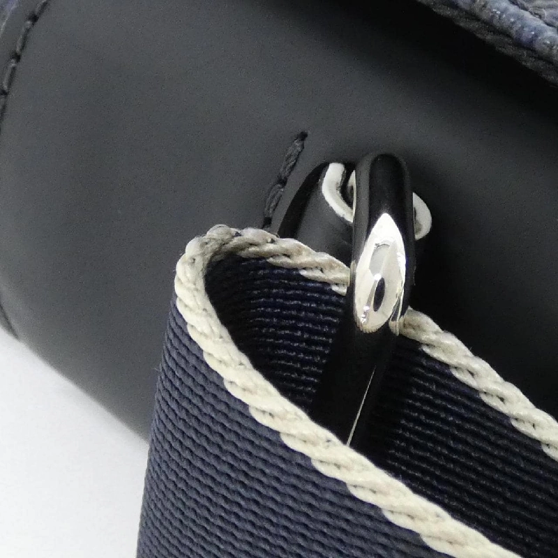 Túi đeo vai Louis Vuitton Damier Cobalt Latitude (Cúp Mỹ) District MM N44004 612300