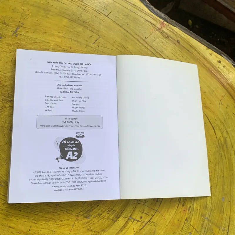10 BỘ ĐỀ THI CHỨNG CHỈ TIẾNG ANH A2 - CHINH PHỤC KỲ THI VSTEP- TH.S. VŨ THỊ LÊ VY 737163