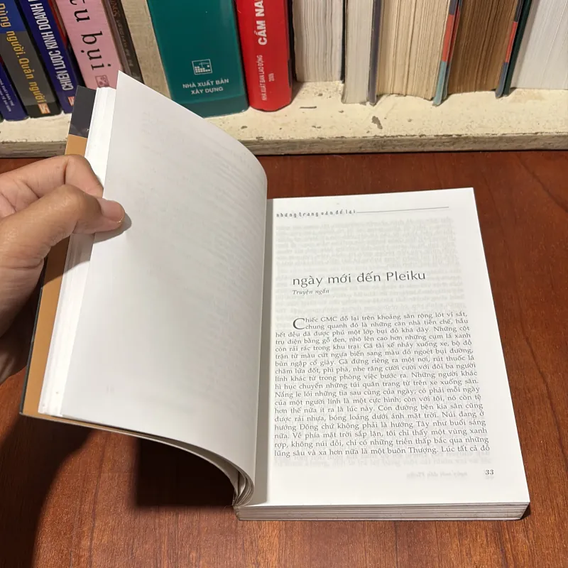 II Văn Học: Những Trang Văn Để Lại - Thế Vũ - 2005 746021