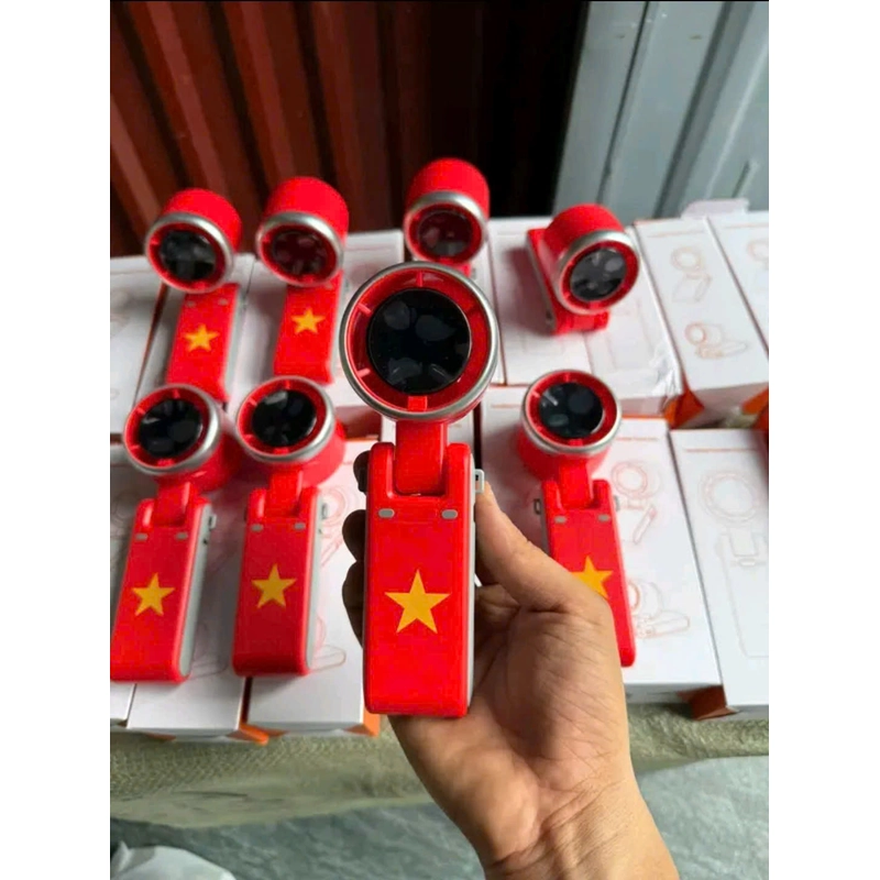Quạt sạc phản lực cờ đỏ sao vàng, tưng bừng đón mừng đại lễ Quốc Khánh 2/9 529697