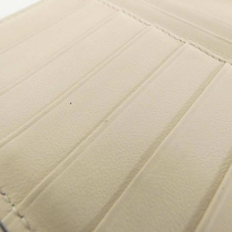 Ví Fendi Peekaboo 8M0437 A91B 622063