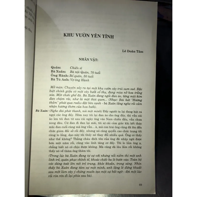 Tiếp bước quân hành - Tập kịch bản sân khấu và ca khúc quần chúng 734776