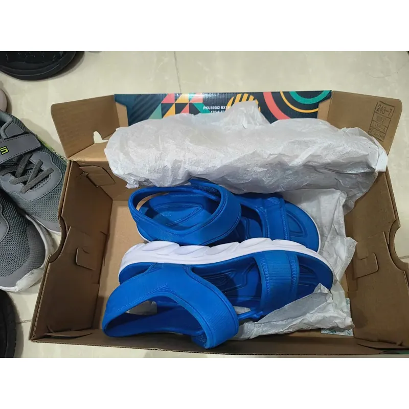 Mua 1 tang 1 sneaker, sandal size 36 giá rẻ thanh lý nhanh  698399