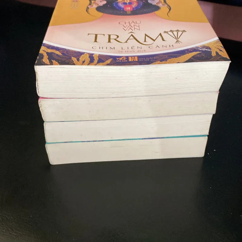 Trâm của tác giả Châu Văn Văn 1022472