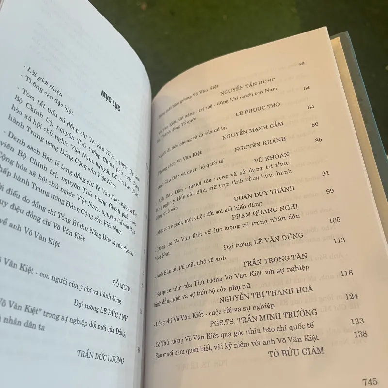 VÕ VĂN KIỆT HỒI KÝ - NXB CHÍNH TRỊ QUỐC GIA  1027404