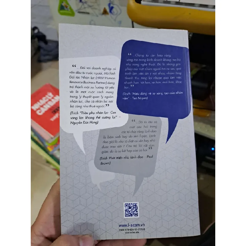 Bàn chuyện nhân lực 3 mới 90% 2015 QUẢN TRỊ HCM1809 560879