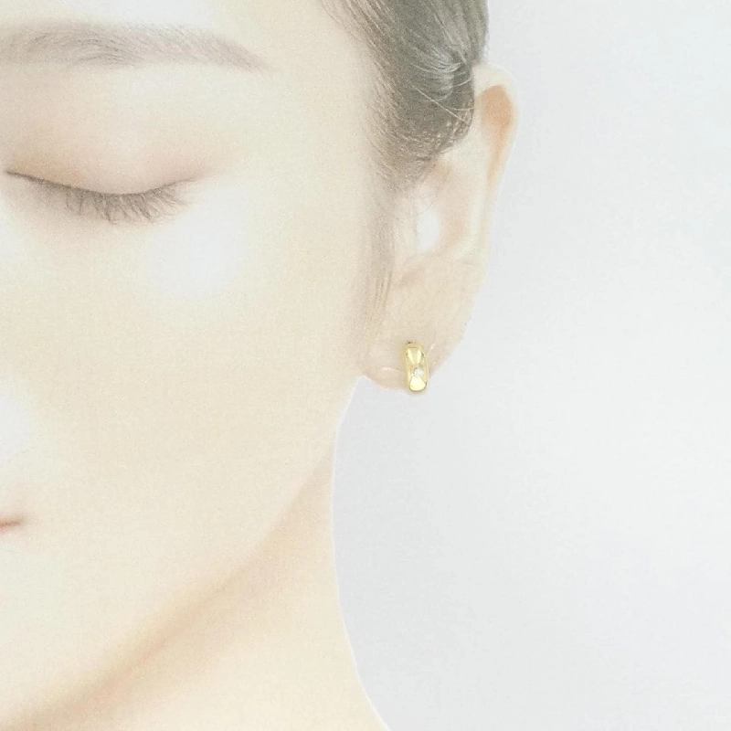 Bông tai kim cương 750YG/K18YG 0.04CT - Hàng hiệu Authentic 871389