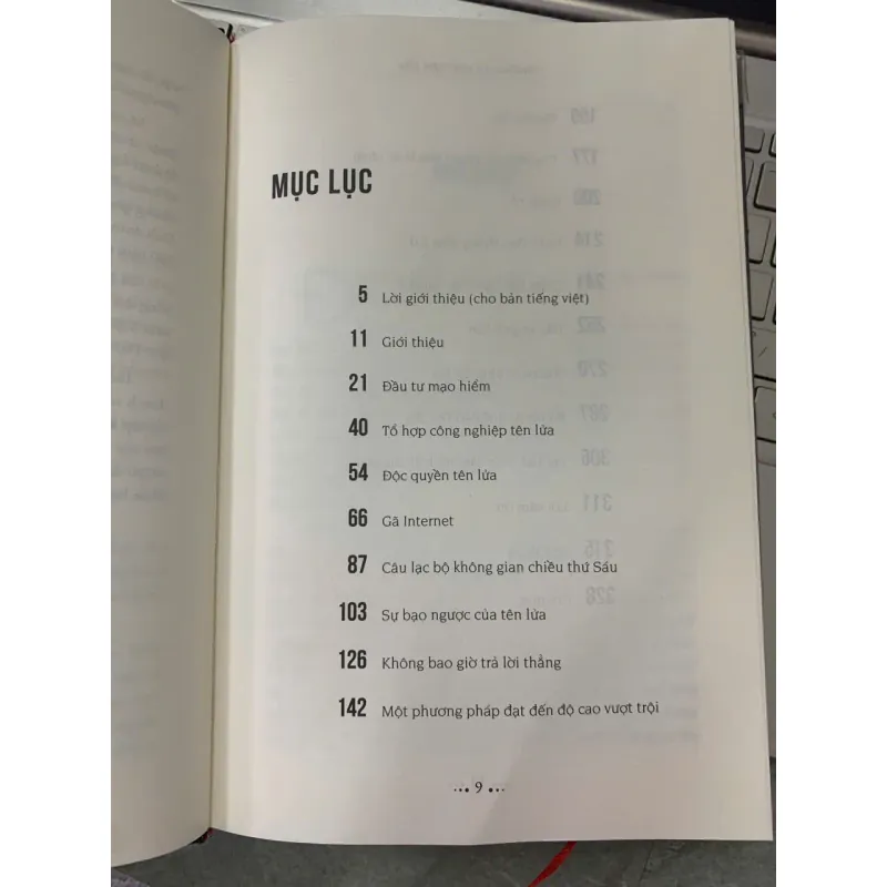 ROCKET BILLIONAIRES: NHỮNG TỶ PHÚ TÊN LỬA - TIM FERNHOLZ 740745