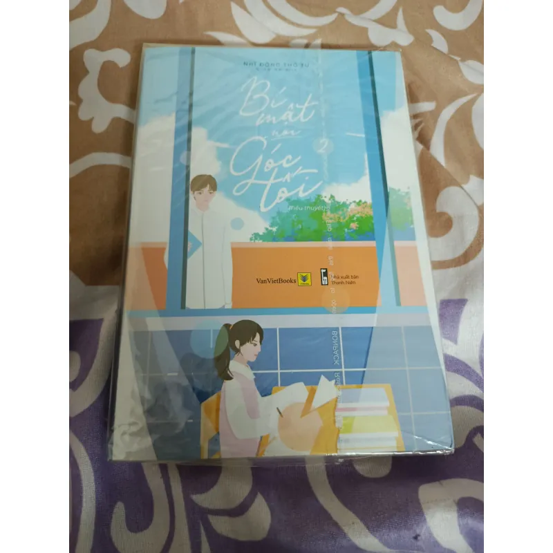 TẬP 2 BÍ MẬT NƠI GÓC TỐI - NHĨ ĐÔNG THỐ TỬ  1004066