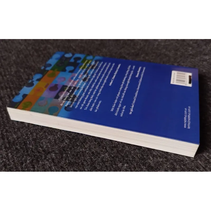 Một đề dẫn về lý thuyết nghệ thuật của tác giả Cynthia Freeland,  1023145