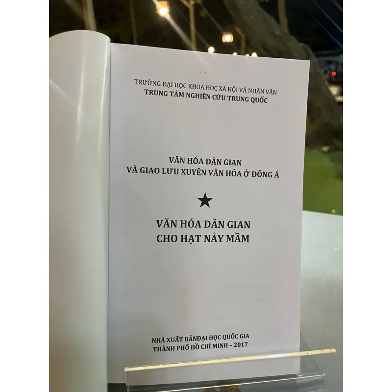 VĂN HOÁ DÂN GIAN VÀ GIAO LƯU XUYÊN VĂN HOÁ Ở ĐÔNG Á ( tập 1 ) 723385