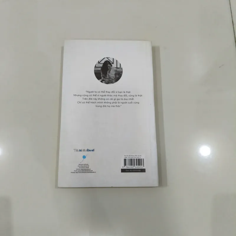 Anh ấy đã không nắm tay tôi - Hiên 993899