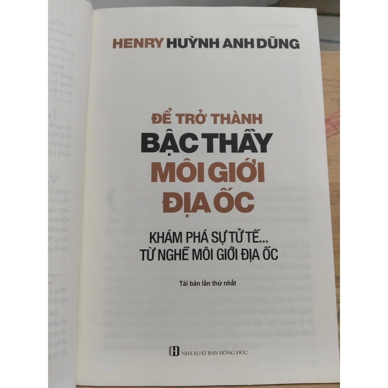 Trở thành bậc thầy môi giới Bất động sản cùng Những lời tư vấn (giá bìa 499k, bán 259K) 508957