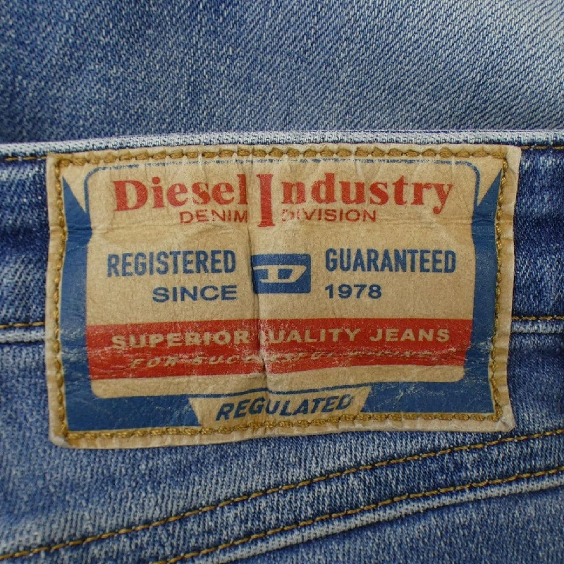 【Mã giảm giá】Quần jeans DIESEL 650910