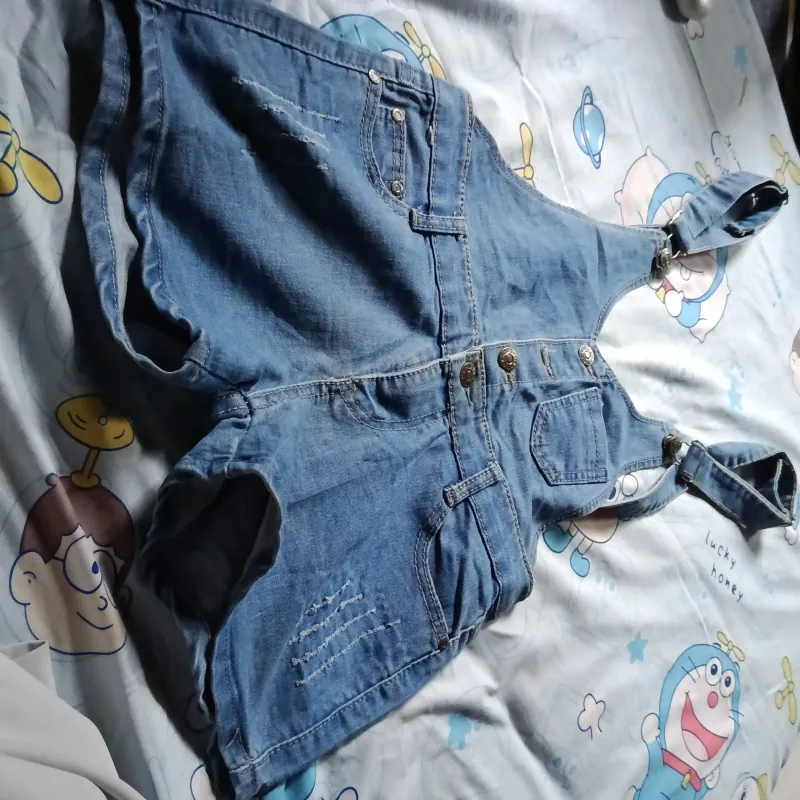 Quần yếm jean size s m 990206