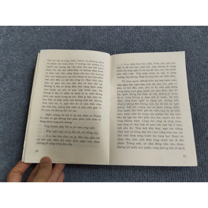 SỐ PHẬN NGẶT NGHÈO - LÊ XUÂN KHOA 469852