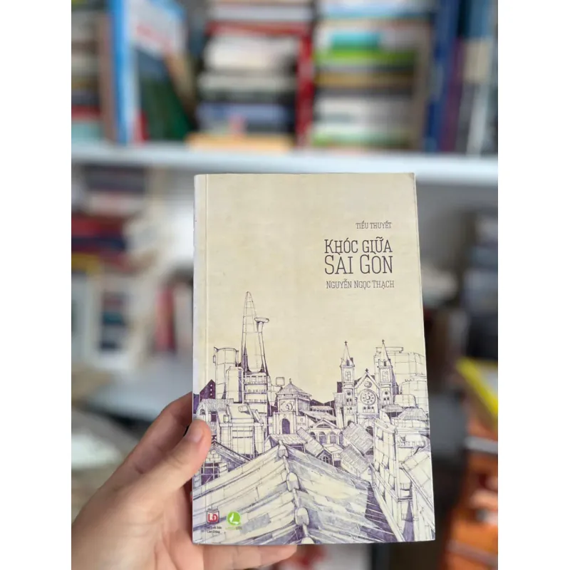 Khóc Giữa Sài Gòn ⭐ 706744