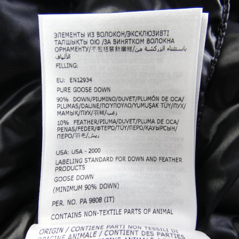 Moncler MONCLER 10939B00025 Áo khoác lông - Hàng hiệu Chính hãng 822965