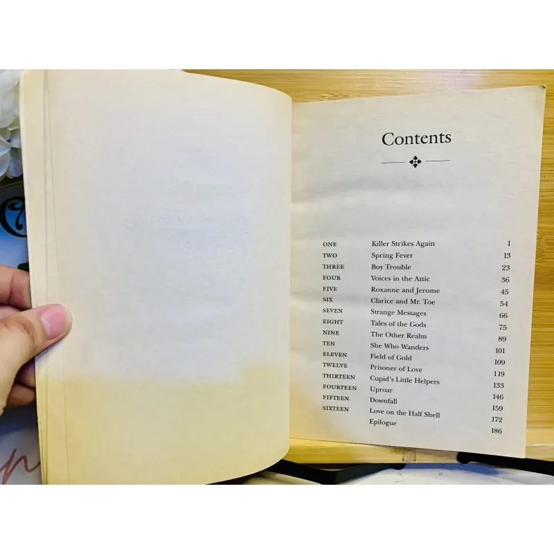 [Sách tiếng Anh 2hand] Like new 90% - The Amazing Edie Eckhart – Rosie Jones 961442